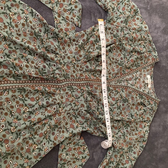 Peplum Floral Blouse with Sash - Picture 12 of 13